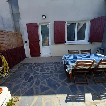 Rural Chataigneraie Cantalienne Hébergement de vacances Saint-Antoine (Cantal)